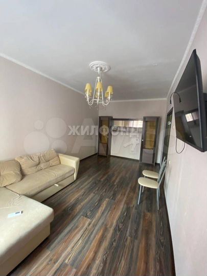 2-к. квартира, 52 м², 2/12 эт.