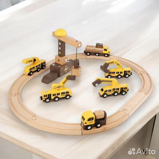 Деревянный робот-трансформер