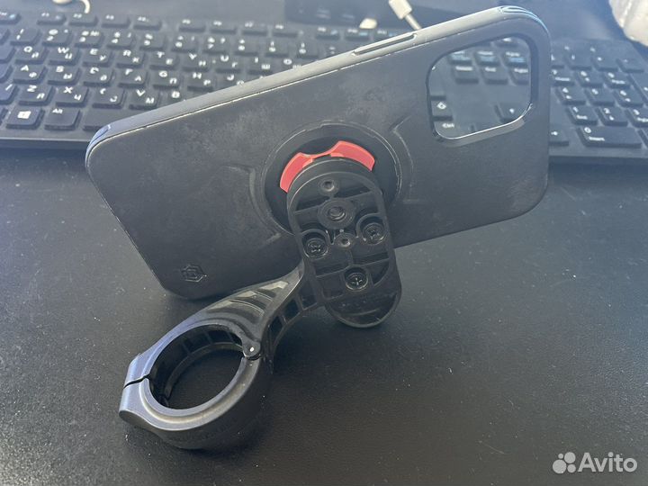 Крепление телефона iPhone 12 gearlock quad lock