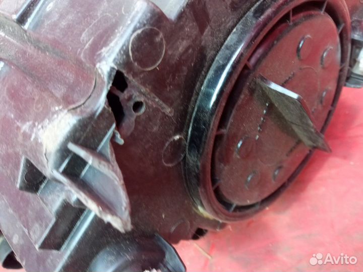 Фара передняя левая Volkswagen Jetta 6 2010-2015