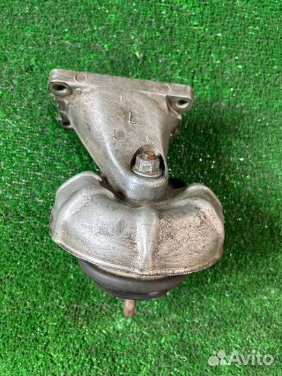 Подушка двс левая Lexus Ls400 USF20 1uzfe