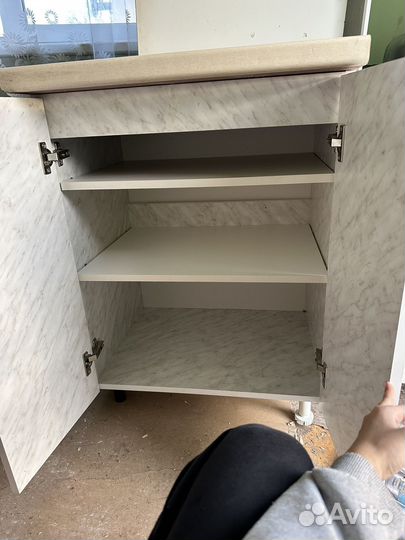 Кухонные шкафы, раковина,мойка