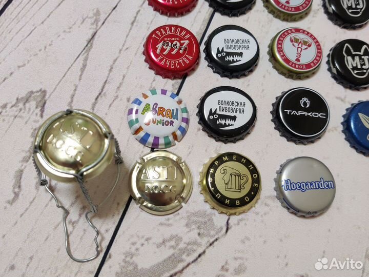 Плакетки металлические крышки пробки в коллекцию