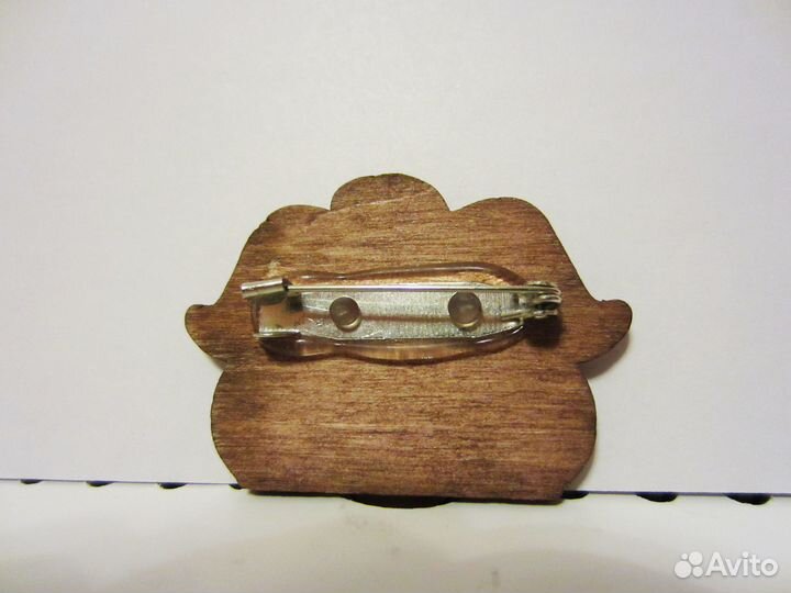 Деревянный значок. Genshin Impact