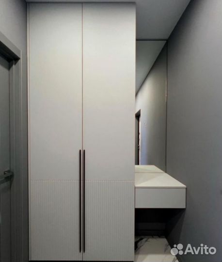 Шкаф распашной