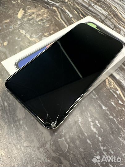 iPhone X, 64 ГБ