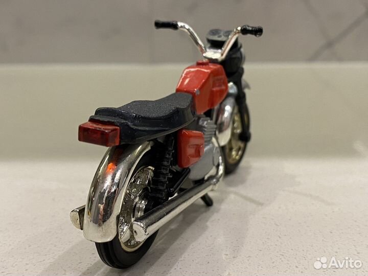 Мотоцикл иж СССР 1:24