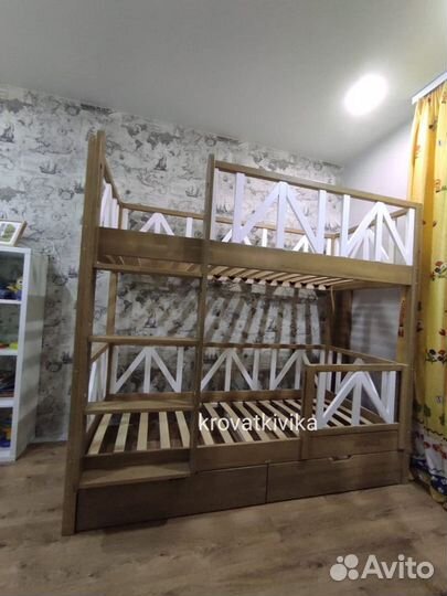 Двухъярусная детская Эко кровать из массива