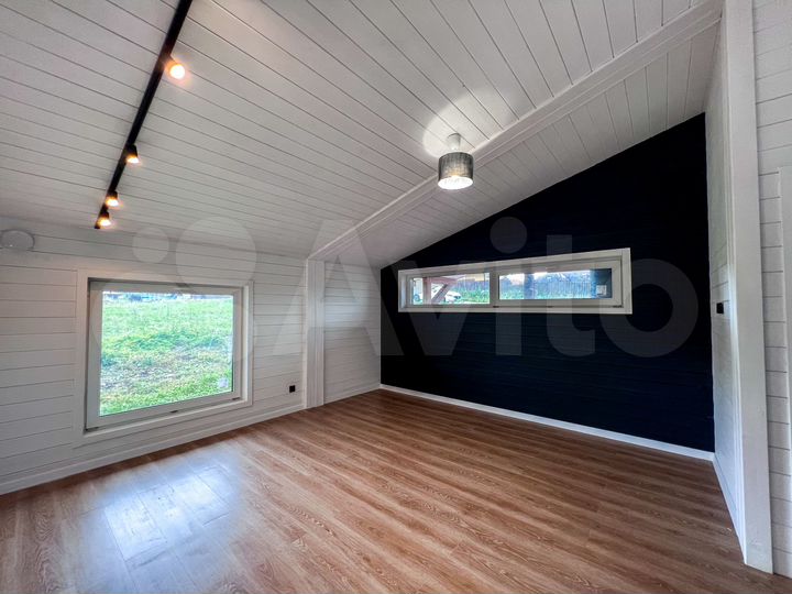 Дом 107 м² на участке 12,6 сот.