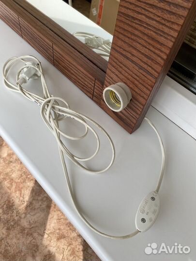 Зеркало с подсветкой гримерное