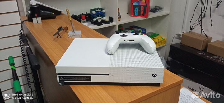 Xbox One S 500 Gb с дисководом,магазин,гарантия