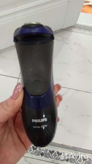 Бритвы электрические Filips и Braun