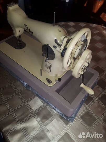 Швейная машинка ручная