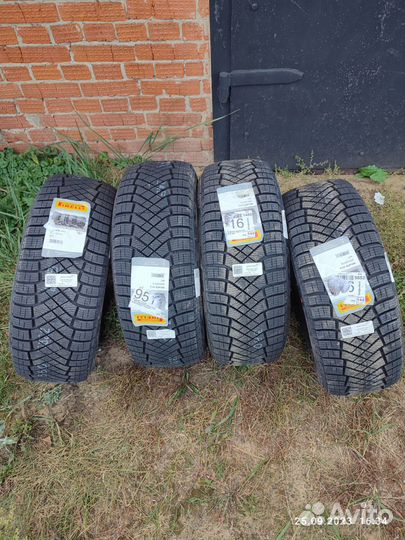 Pirelli Winter Ice Zero 205/55 R16 94T