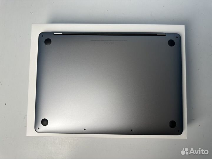 MacBook Pro 13 2022 M2 256Gb Ростест, 65 циклов