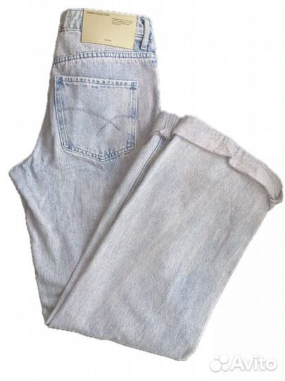 Розовые джинсы