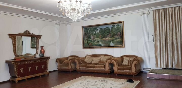 Дом 255,6 м² на участке 6,14 га