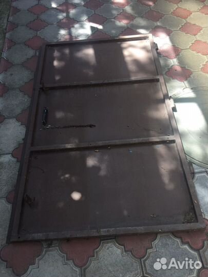 Дверь металлическая, решетки