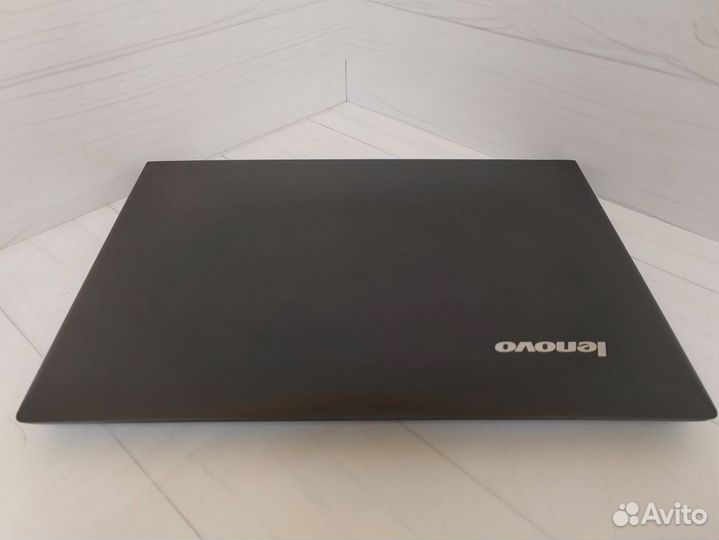 Игровой ноутбук Lenovo с 2 видеокартами и SSD240