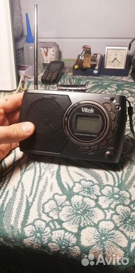 Радио приёмник Vitek