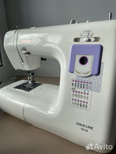 Швейная машина family