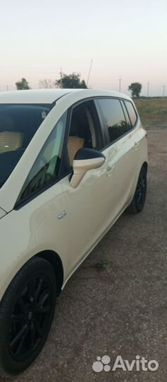 Opel Zafira 2.0 AT, 2017, 205 000 км