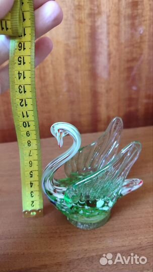 Фигурка из цветного стекла Лебедь