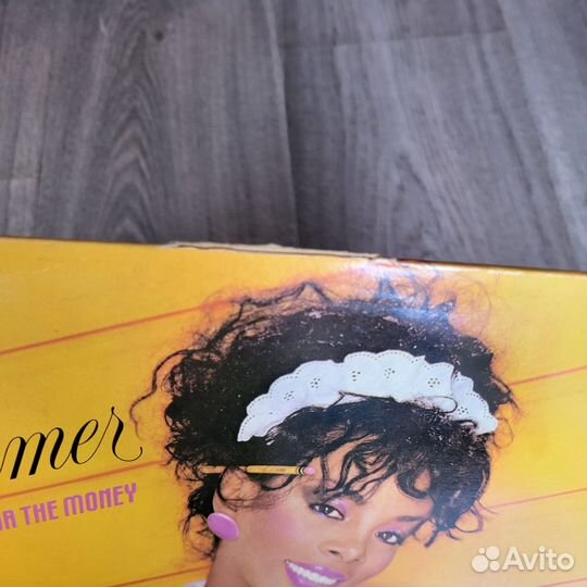 Винил Donna Summer – She Works Hard For The Money
