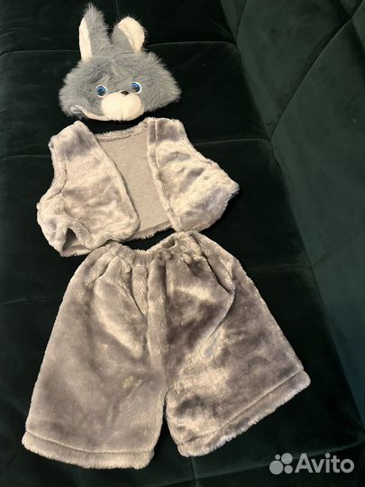 Новогодний костюм зайчика