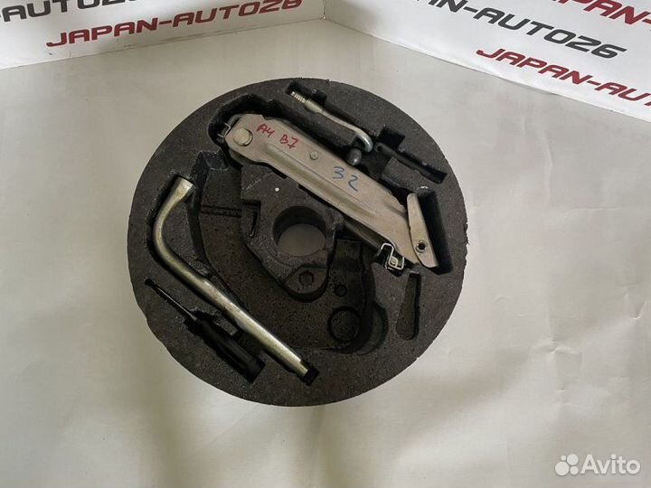 Набор поддомкратника Audi A4 B7 2.0L 2004—2009