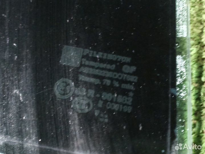 Стекло дверное заднее левое Opel Zafira B