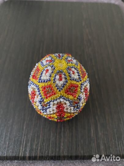 Яйцо из бисера