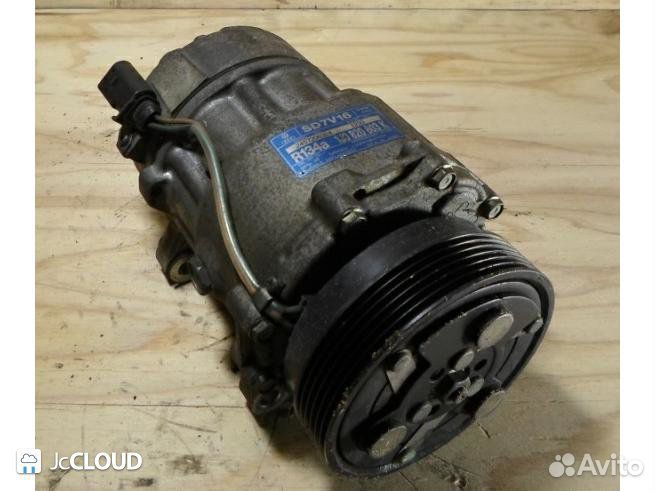 Компрессор кондиционера на volkswagen golf 1J1 AZJ