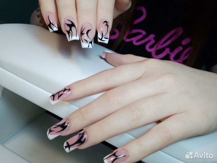 Маникюр педикюр