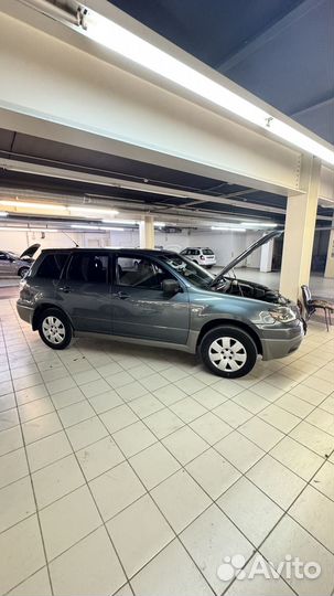 Mitsubishi Outlander 2.0 МТ, 2003, 163 000 км