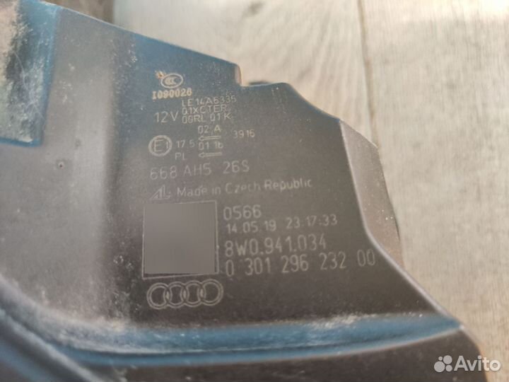Фара правая Audi A4 2015-2019