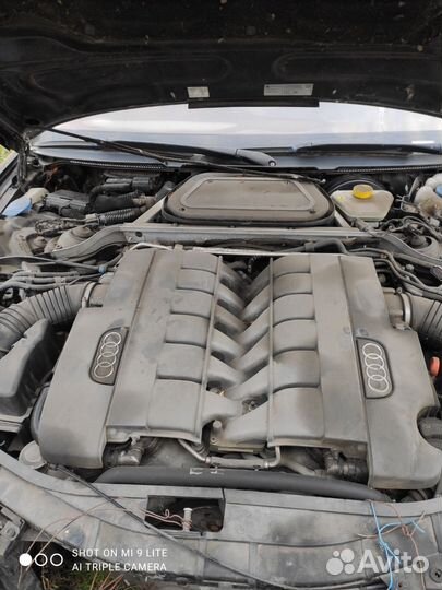 Ауди А 8 целиком на запчасти