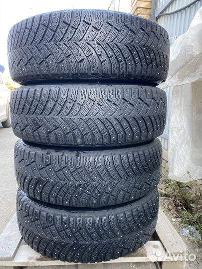 Michelin X-Ice North 4 SUV 215/65 R16 88H