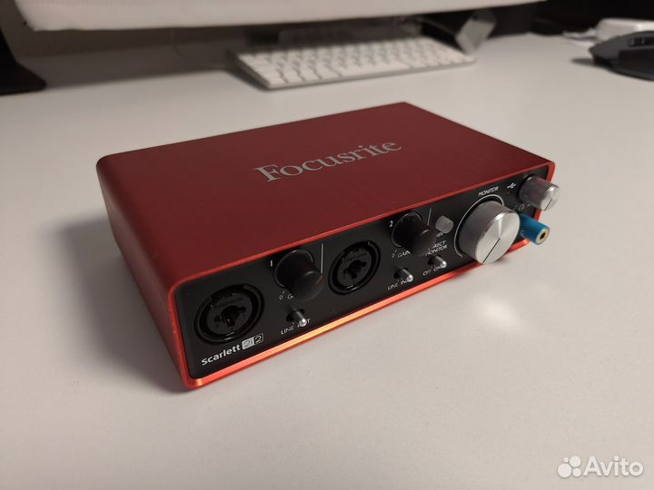 Звуковая карта Focusrite Scarlett 2i2 2nd Gen
