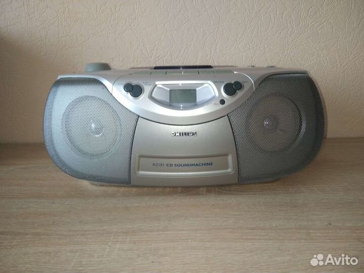 Магнитофон Philips