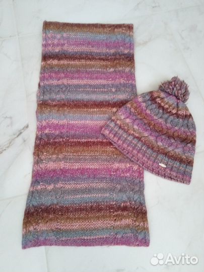 Комплект шапка и шарф женские