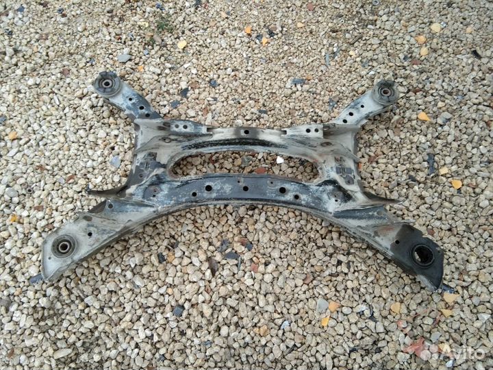 Подрамник задний Ниссан Теана J32 2WD