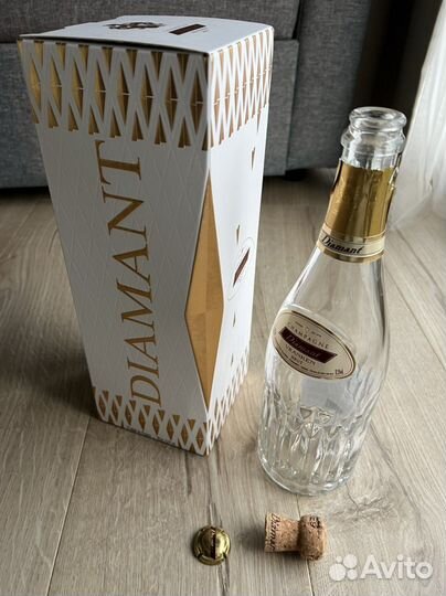 Короб, бутылка, плакетка, Diamant шампанское