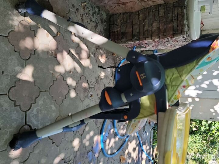 Стульчик для кормления chicco