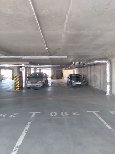 Машиноместо, 13 м²