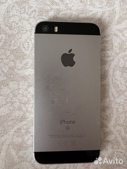 Телефон iPhone se