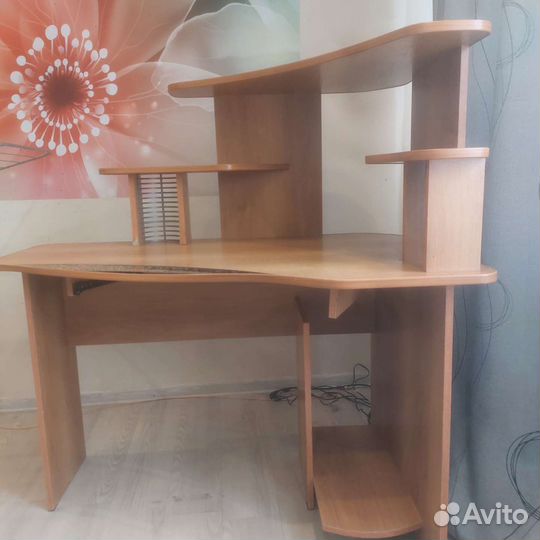 Компьютерный стол угловой бу бесплатно