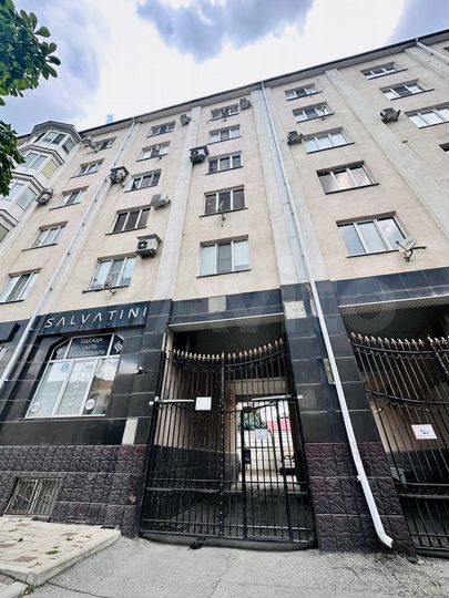 3-к. квартира, 150 м², 3/7 эт.