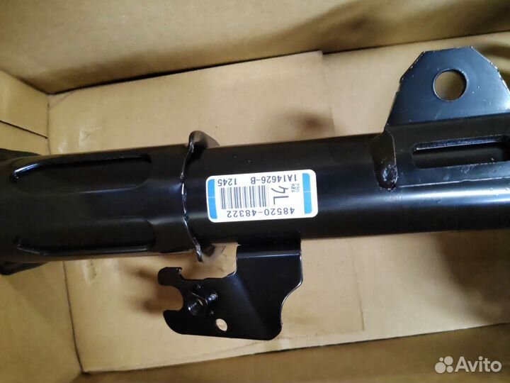 Амортизаторы передние highlander 2010-2013