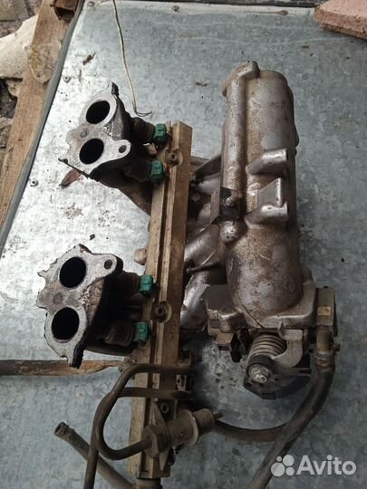 Впускной коллектор ваз 2114